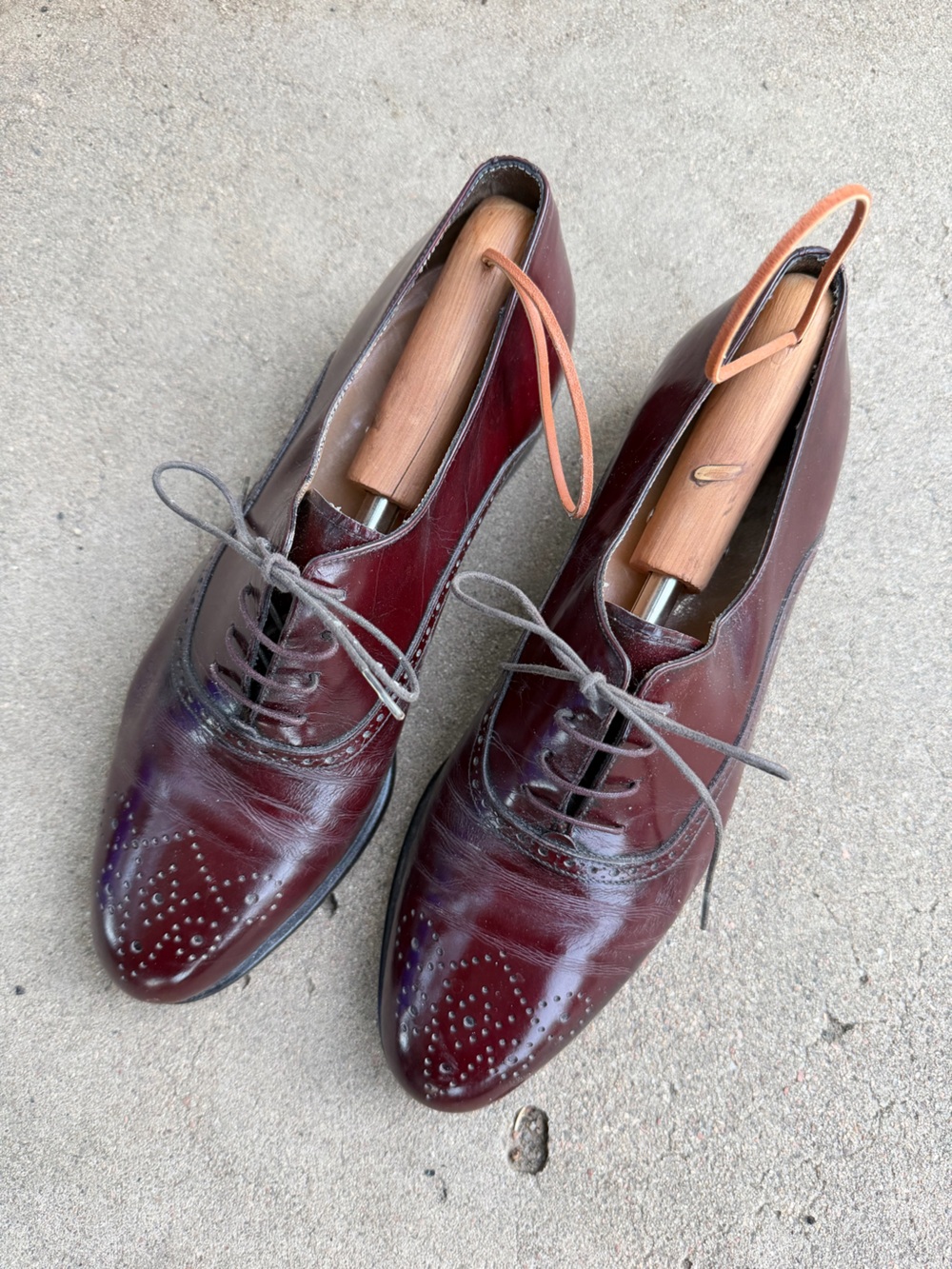 Men's Salvatore Ferragamo Italian Burgundy Leather Oxford Dress Shoes